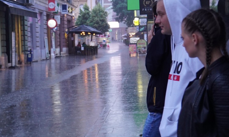 Danas u BiH jače naoblačenje uslovit će kišu, pljuskove i grmljavinu
