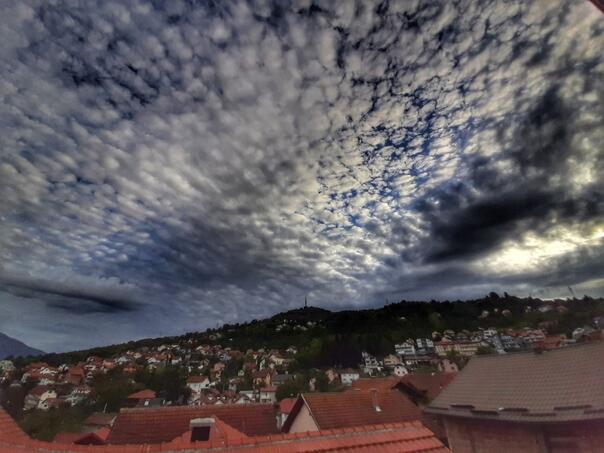Danas u BiH pretežno oblačno vrijeme sa kišom