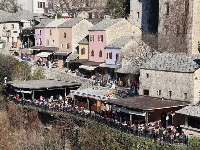 Danas u Hercegovini sunčano, u većini područja Bosne magla