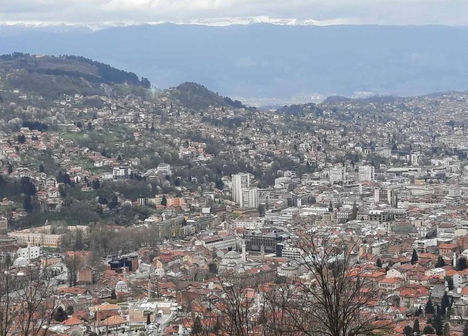 Danas umjereno do pretežno oblačno, na sjeveru Bosne kiša