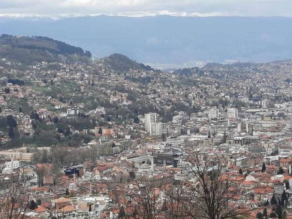 Danas umjereno do pretežno oblačno, na sjeveru Bosne kiša