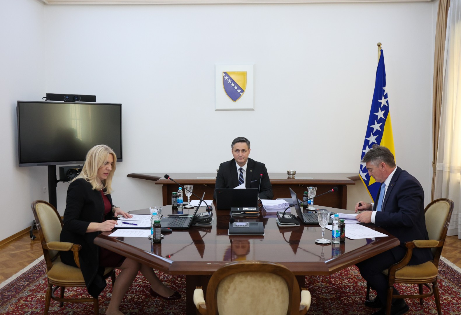 Danas vanredna sjednica Predsjedništva BiH, tema je Kosovo