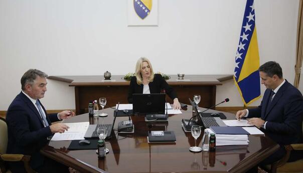 Danas vanredna sjednica Predsjedništva BiH