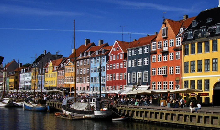 Danci u ponedjeljak otvaraju male radnje, frizerske salone...