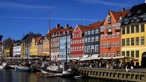 Danci u ponedjeljak otvaraju male radnje, frizerske salone...