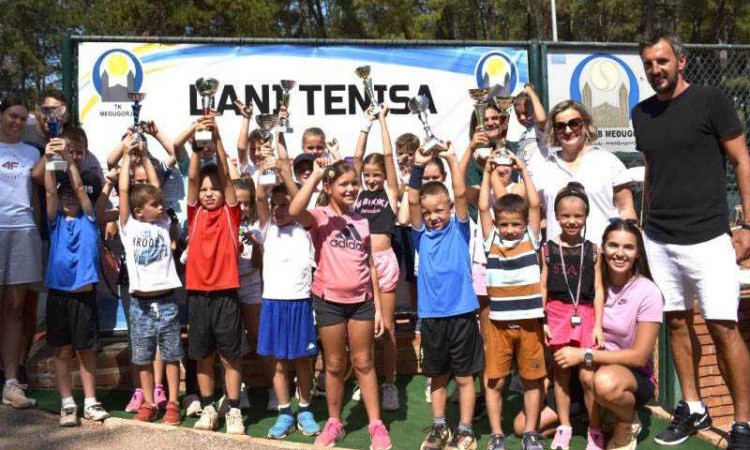 Dani tenisa ugostit će oko 500 učesnika i ispratiti oko 2000 mečeva