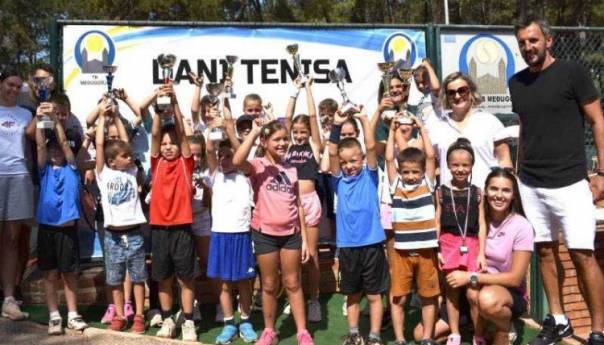 Dani tenisa ugostit će oko 500 učesnika i ispratiti oko 2000 mečeva