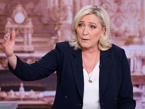 Darmanin upozorava mogućnost pobjede Marine Le Pen na izborima 2027.
