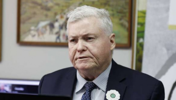 DAVID PETTIGREW - ČINJENICE O 9. JANUARU