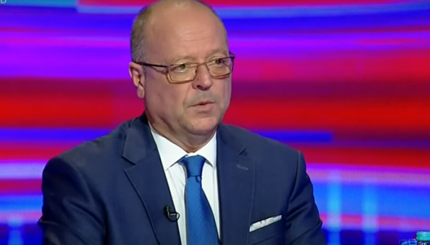 Davidović: Dodik je kamen oko vrata Srbiji