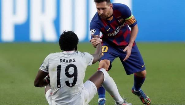 Davies: Messi mi nije želio dati svoj dres