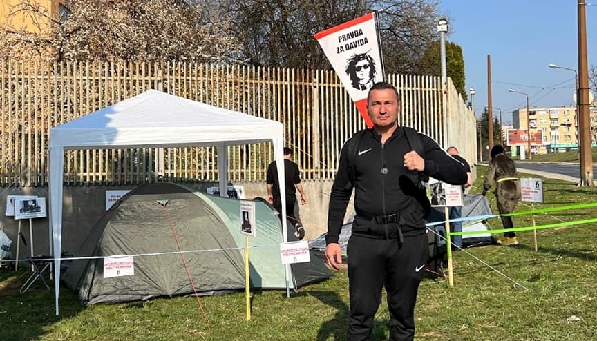 Davor Dragičević odlučio ukloniti šator, više neće boraviti ispred Tužilaštva BiH