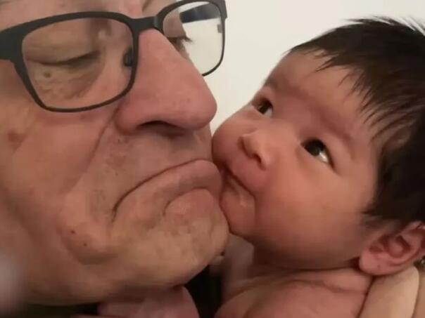 De Niro (80) objavio fotografiju sa 10-mjesečnom kćerkicom