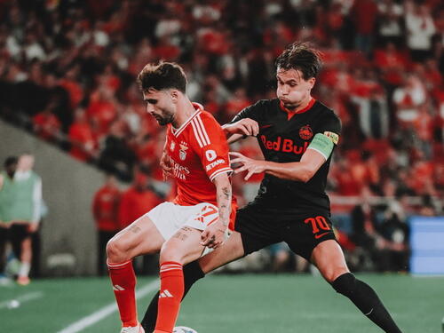 Dedić kao kapiten predvodi Salzburg protiv Španaca, derbi Napolija i Reala