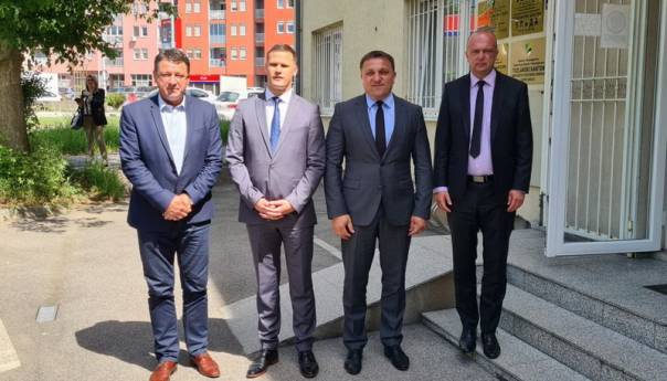 Dedić posjetio TK: Uložiti više u domaću proizvodnju hrane