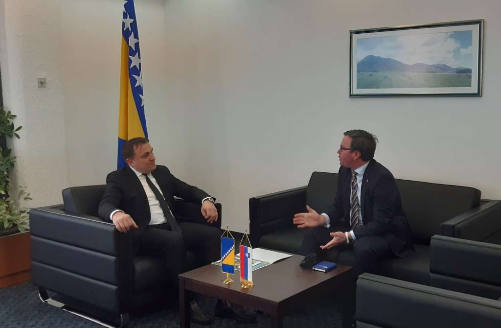 Dedić razgovarao s ambasadorom Slovenije u BiH Sedarom