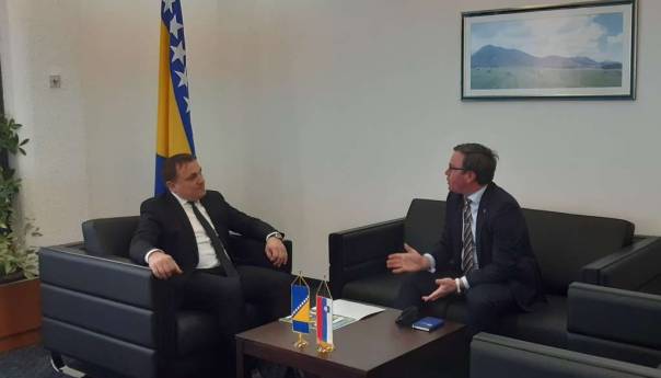 Dedić razgovarao s ambasadorom Slovenije u BiH Sedarom