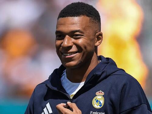 Defanzivac Liverpoola otkrio koliko ga želi Real: Mbappe me zove svaka dva sata