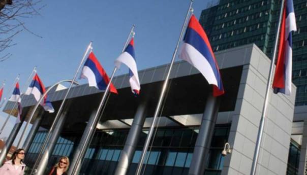 Deficit u RS pola milijarde KM, dugovi stižu na naplatu