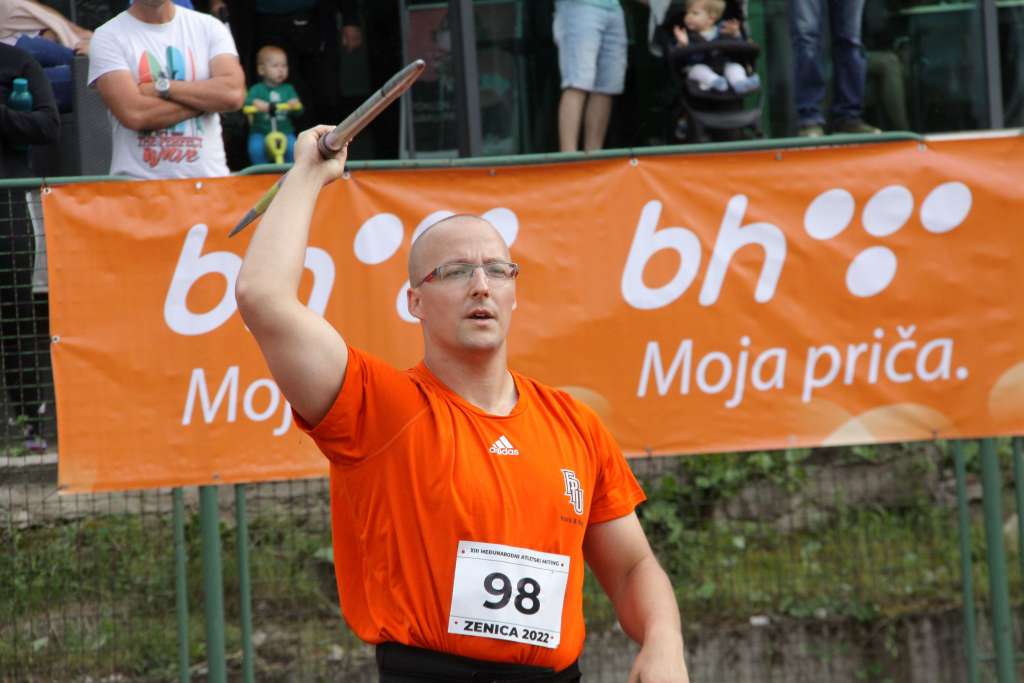 Dejan Mileusnić s tačno 77 metara pobijedio na mitingu u Novom Mestu