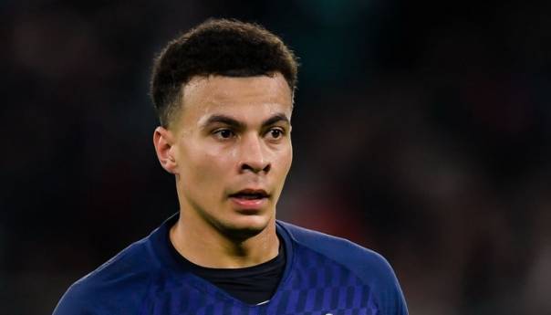 Dele Alli na meti kriminalaca, zadobio i manju povredu