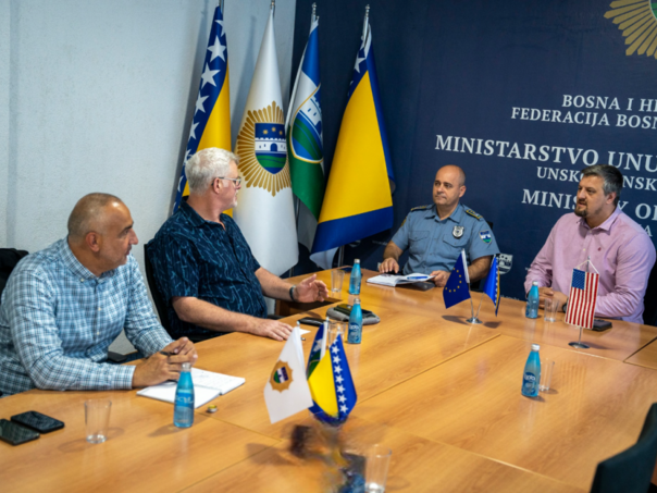 Delegacija američke ambasade s rukovodstvom MUP-a USK-a o sigurnosnim izazovima
