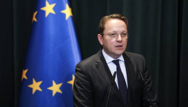 Delegacija EU: Varhelji se usprotivio Dodiku