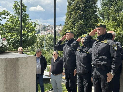 Delegacija Federalnog MUP-a odala počast poginulim pripadnicima Odreda policije 'Lasta'