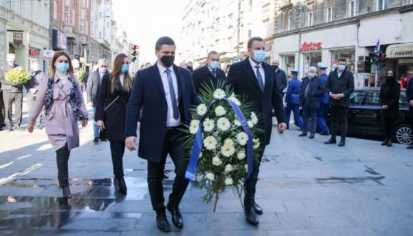 Delegacija Grada Sarajeva položila cvijeće na spomen-obilježja