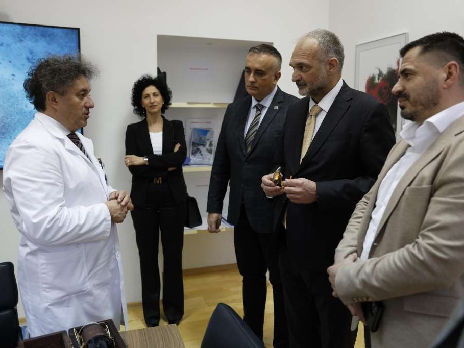 Delegacija Kliničkog centra Crne Gore posjetila KCUS