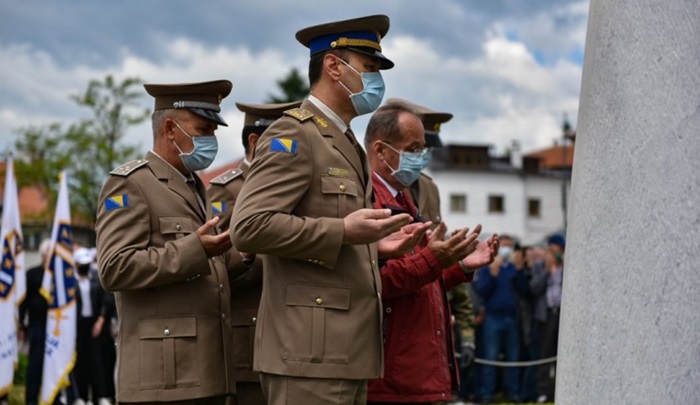 Delegacija MO i OS BiH na obilježavanju Dana šehida na mezarju Kovači