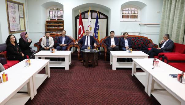 Delegacija turskog Crvenog polumjeseca posjetila sjedište 'Merhameta' u Sarajevu