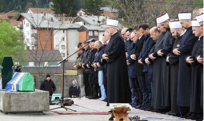 Delegacija Vlade Tuzlanskog kantona prisustvovala dženazi u Vlasenici