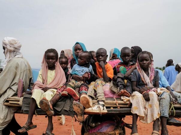 Delegacije zaraćenih strana u Sudanu na razgovorima s posrednikom UN-a