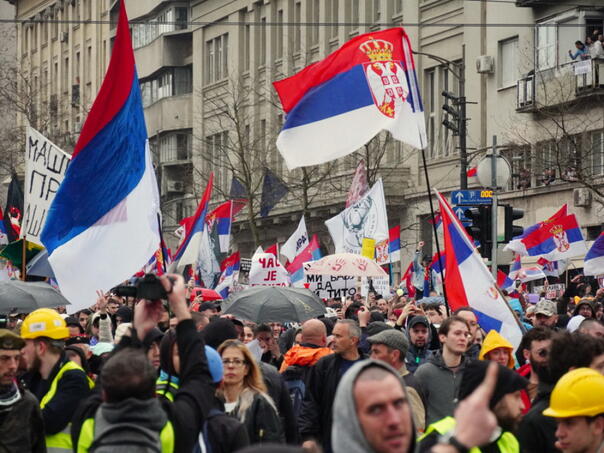 Delegaciji EU predana peticija s 303.000 potpisa protiv rudarenja litija u Srbiji