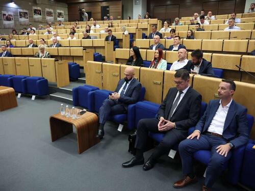 Delegati Doma naroda PFBiH omogućili uvećanje boračkih naknada