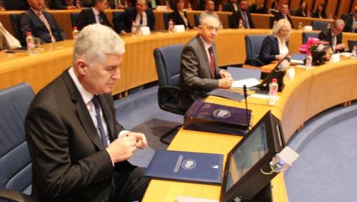Delegati HDZ-a glasali protiv zakona o zabrani negiranja genocida