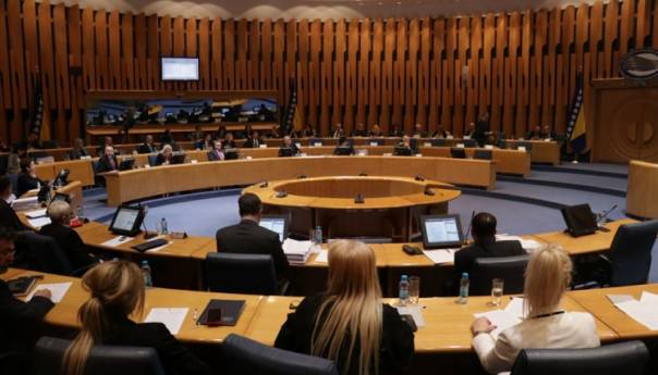 Delegati odbili kažnjavanje negiranja genocida