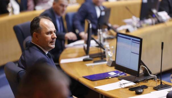 Delegati PSBiH nisu podržali Zakon o plaćama