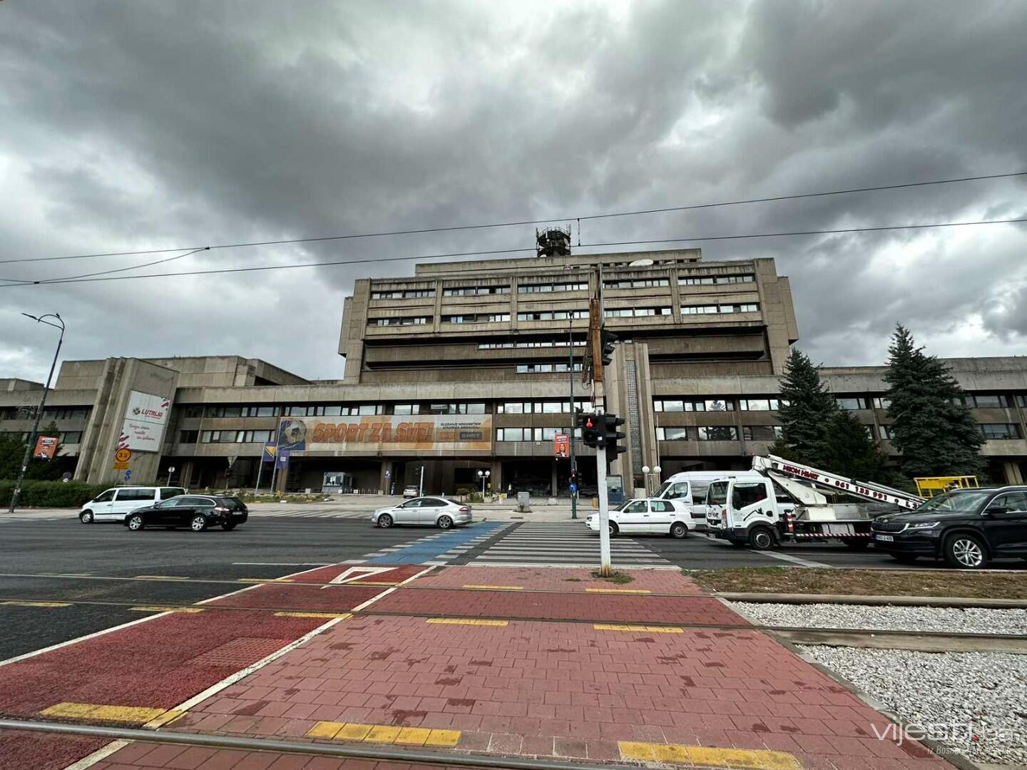 Delegati u Domu naroda PSBiH pisali Schmidtu: Spriječiti kolaps BHRT-a