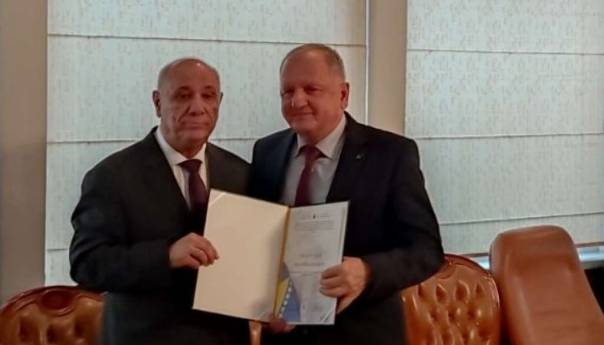 Delegatima u Vijeću naroda RS uručena Uvjerenja o dodjeli mandata