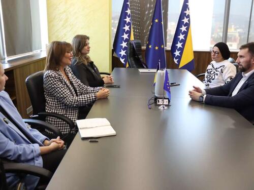 Delić i Jahjaga o očuvanju sjećanja i pružanju podrške preživjelima ratnog seksualnog zločina