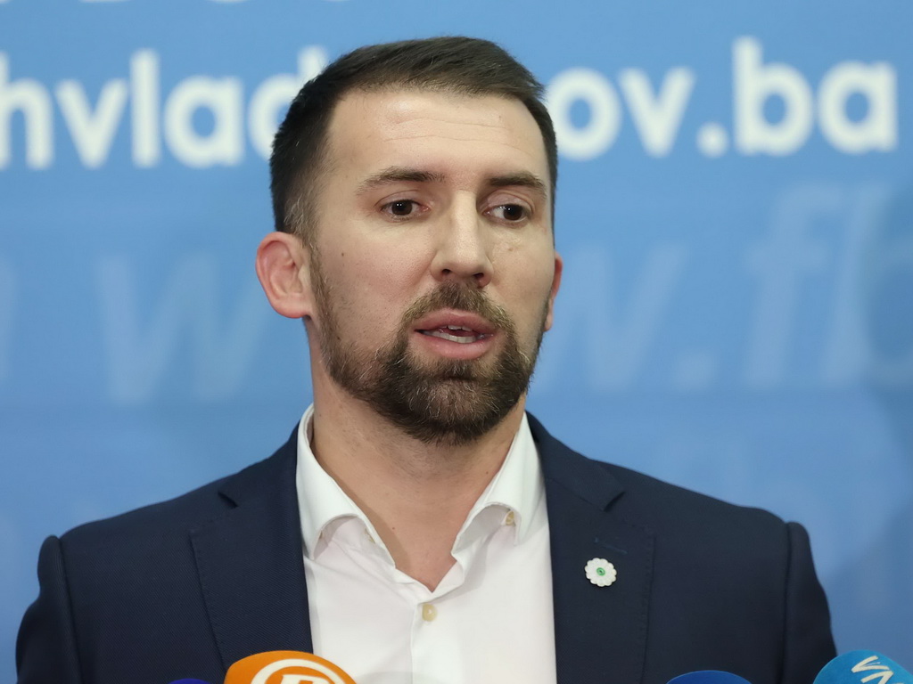 Delić: Istina o genocidu u Srebrenici i žrtve ne smiju biti zaboravljeni