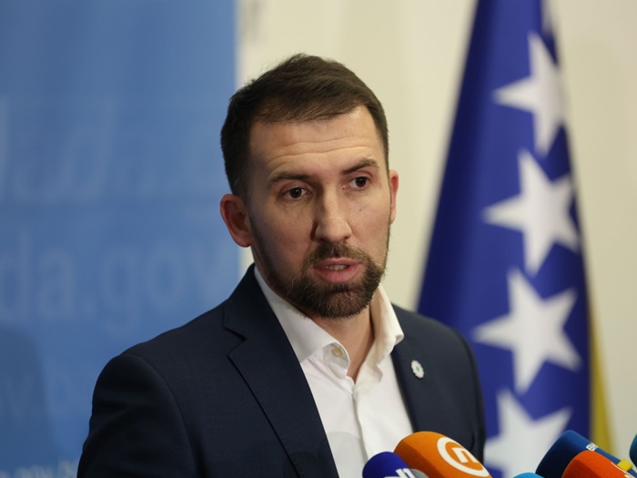 Delić iznio detalje: Ko će dobiti pomoć EU?