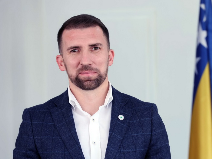 Delić najavio 700.000 KM za jačanje kadrovskih kapaciteta centara za socijalni rad