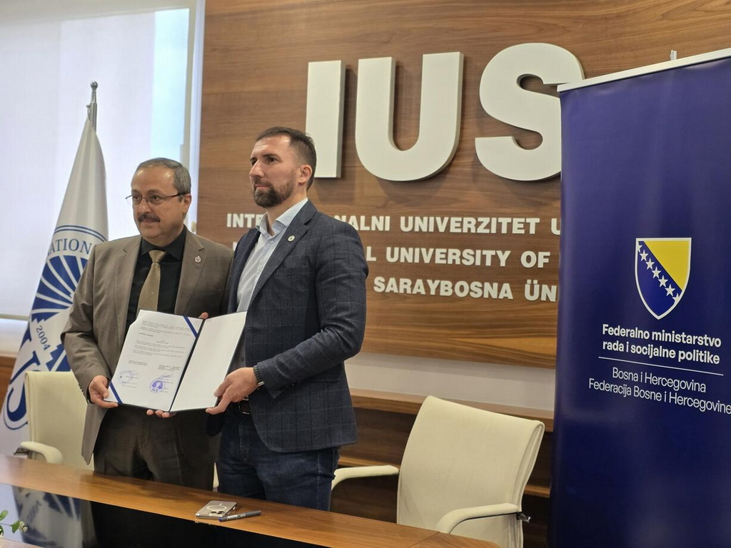 Delić s Internacionalnim univerzitetom potpisao sporazum o studentskoj praksi u Ministarstvu