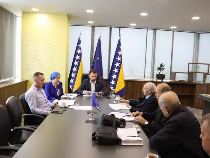 Delić s predstavnicima penzionera o aktivnostima na unapređenju položaja te populacije