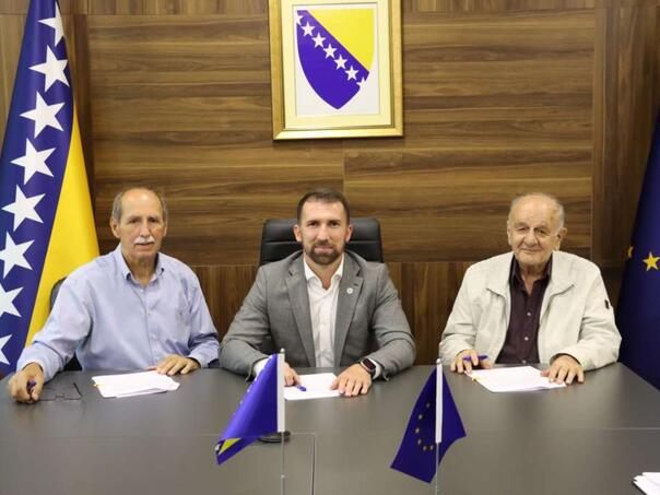 Delić sa savezima penzionera: 120.000 KM podrške savezima za unapređenje rada