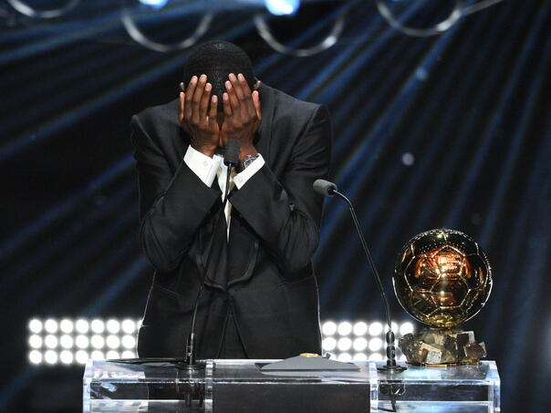 Dembele zaplakao, majka mu pružila podršku