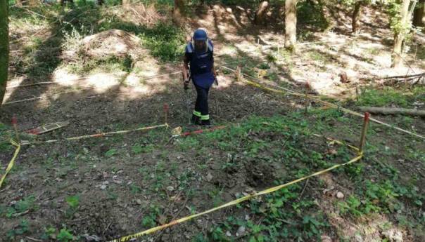 Deminerski timovi uz rijeku Savu u Odžaku očistili još 194.192 m2 površine